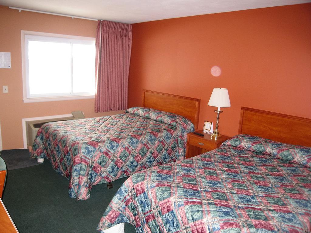 Travelers Lodge Marshall Eksteriør bilde